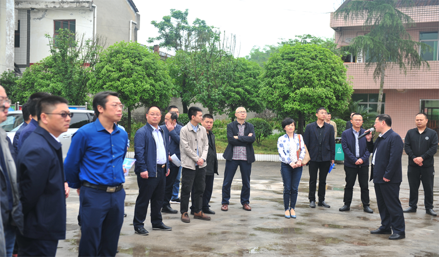 Image title Image title